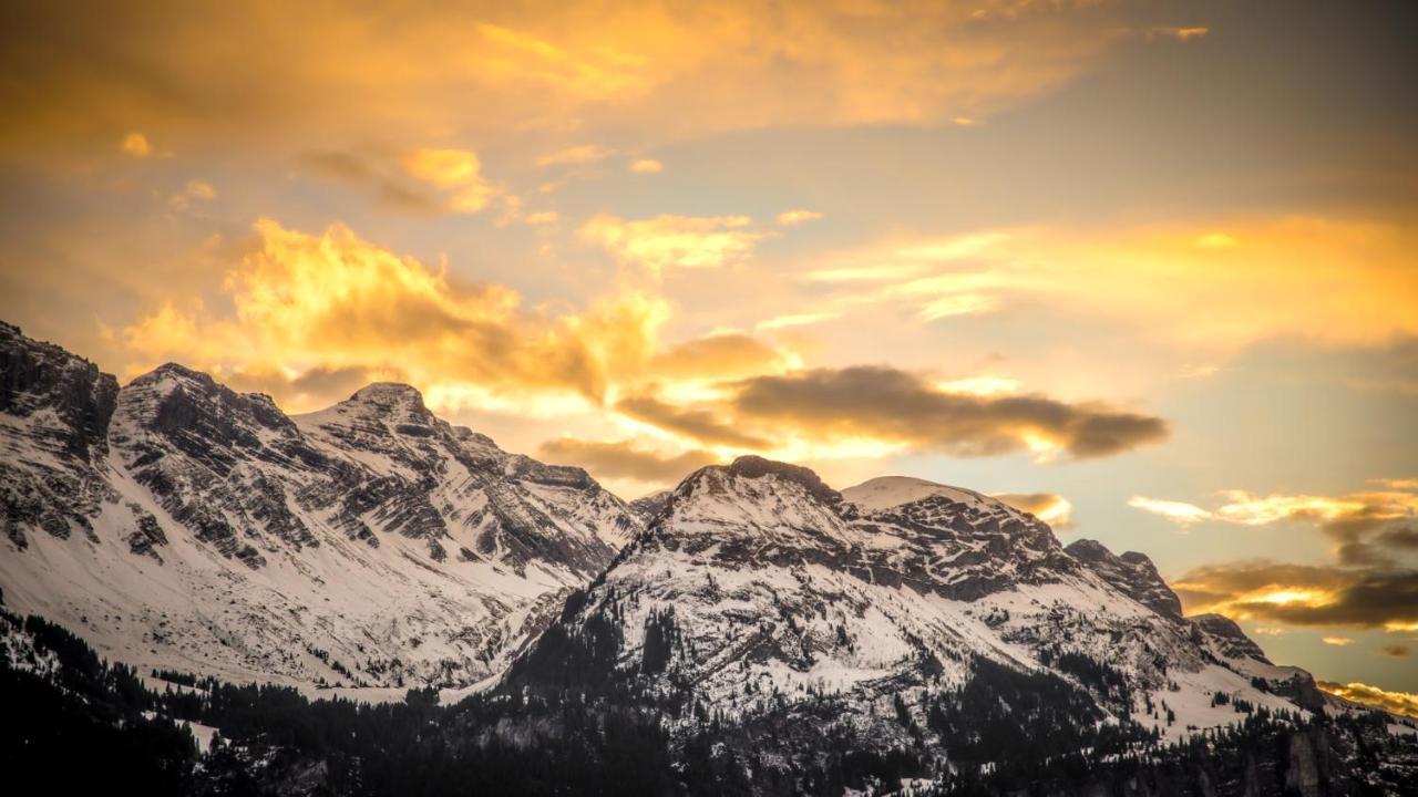 ホテル Gasthaus Brunig Kulm Brunig Pass エクステリア 写真